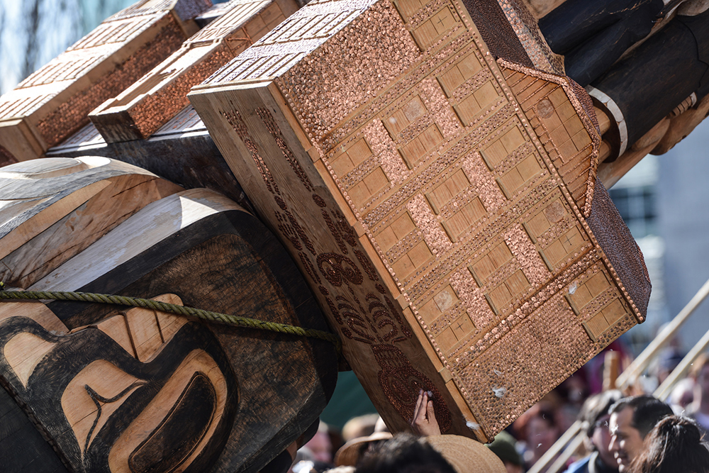 Pole detail copper nails 